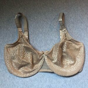 Chantelle 38 FF Magnifique Seamless Unlined Minimizer Bra Nude Sand C18910